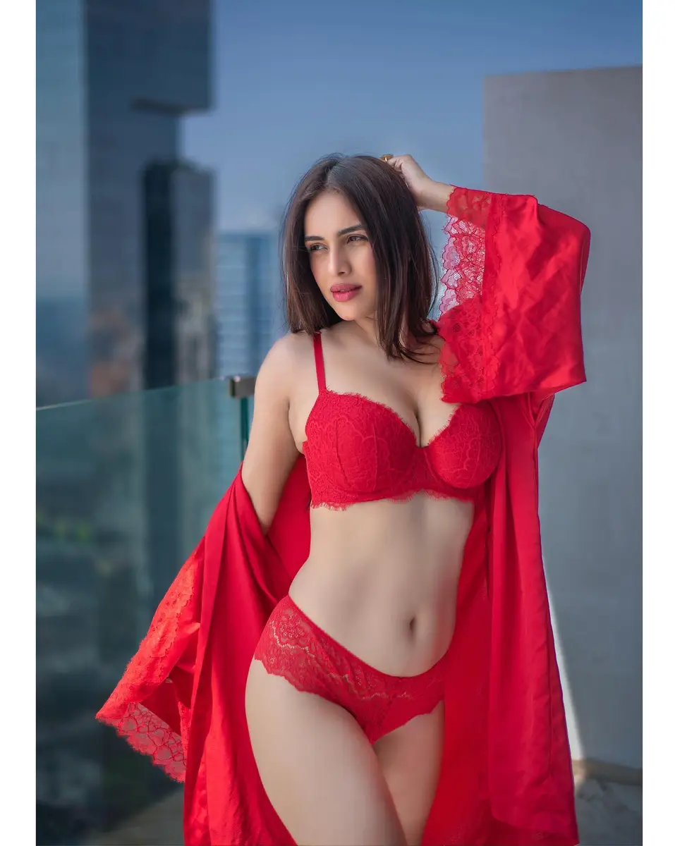 Agnes escort in London