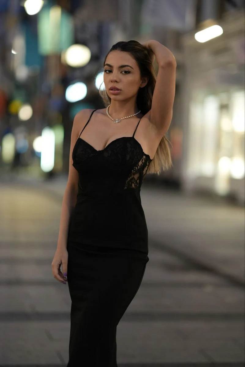 CHLOE escort in London