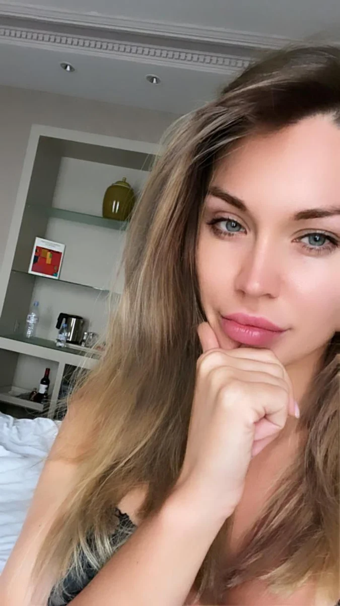 DANA escort in London