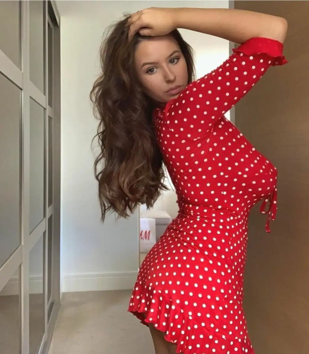 Lucie escort in London