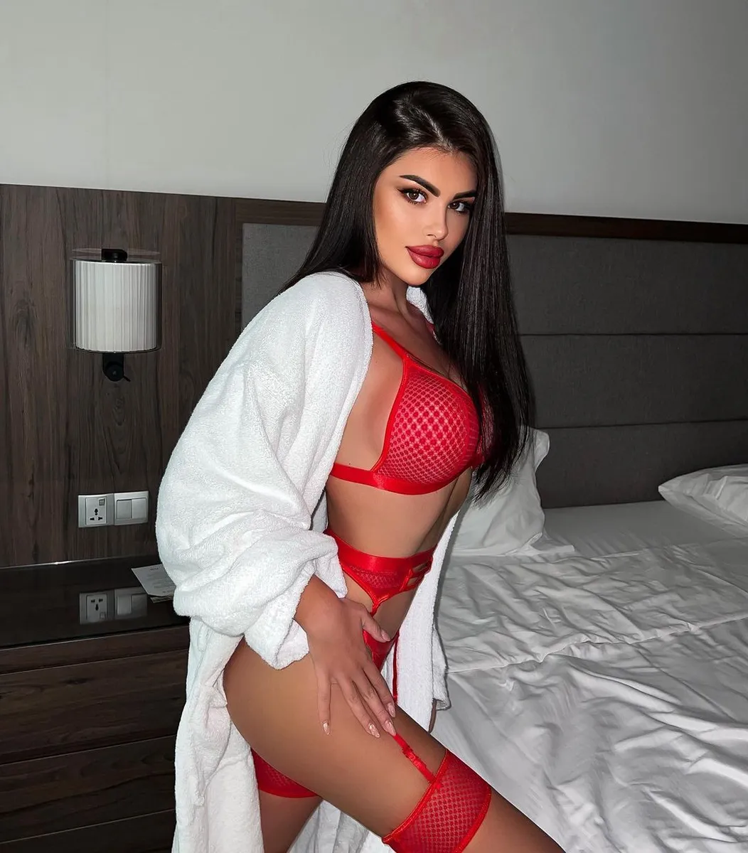 Lyra escort in London
