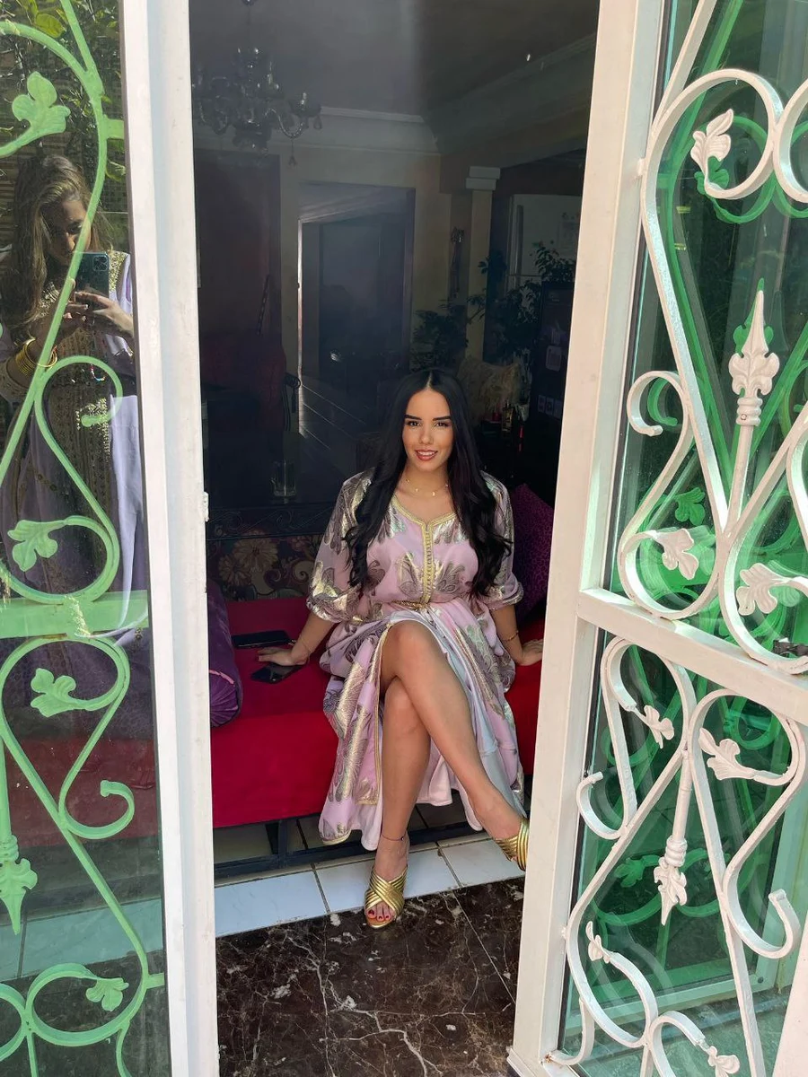 NELYA  escort in London