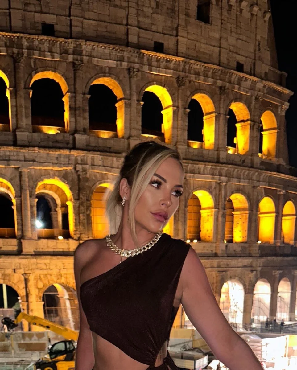 SOPHIAH escort in London