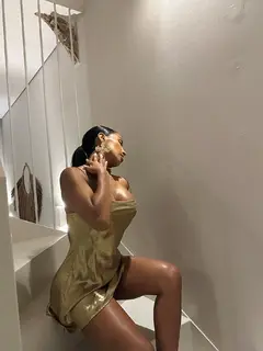 Zahra escort in London